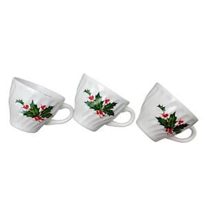 Vintage SCIO Holly Berries Christmas Swirl Mug Set of 3 White, Green and Red